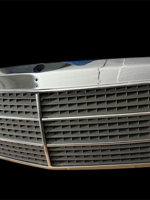 Mercedes 190 E grille new