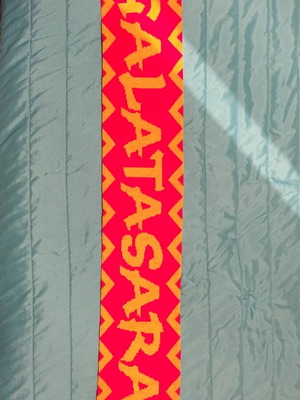 Galatasaray SK knitted scarf like new, authentic 2015-16