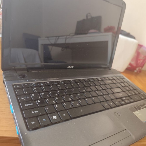 Acer Aspire 5738c Laptop for parts, refurbished, missing hard drive