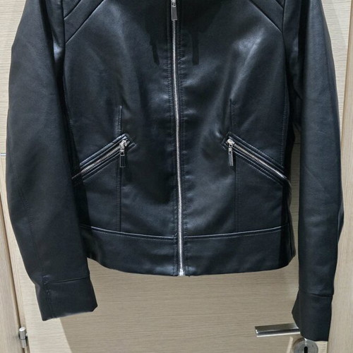 Reserved leather jacket like new, size L black