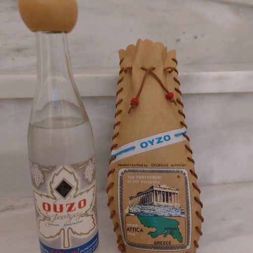 Ouzo collectible Georgas with leather cover 1984 new