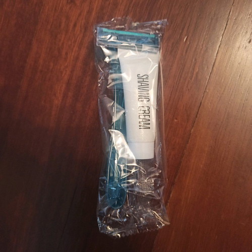 Shaving razors with cream new, pack of 6 sealed packages