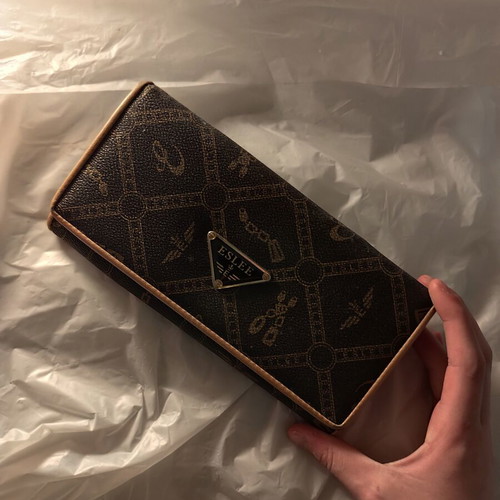 Women's wallet like new, brown with compartments