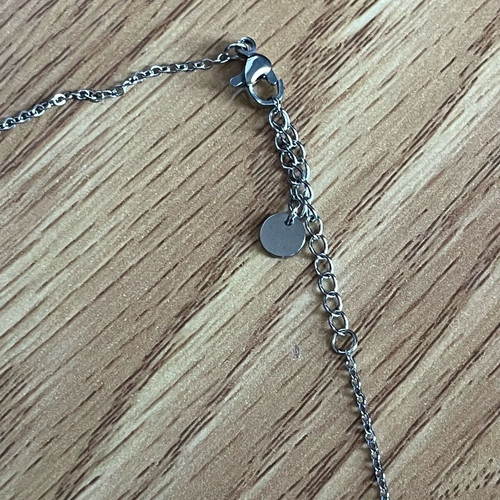 Silver necklace with letter O pendant new