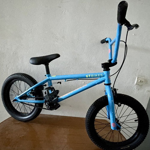 GT Performer 16” BMX bike like new, blue
