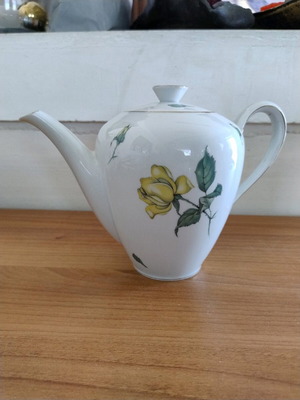 Porcelain teapot vintage like new, Thomas Germany