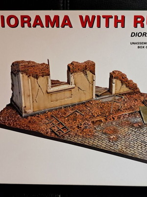 Collectible Diorama Model with Building and Base 1/35 Miniart 36039 new