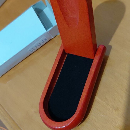 Pipe tobacco stand new