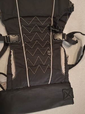 Lorelli Discovery baby carrier, grey and black