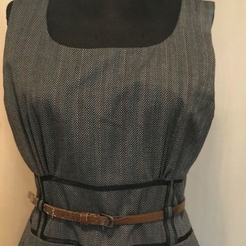Dress M/L gray like new without belt