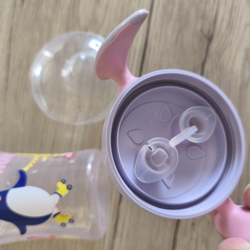 Nuk water cup like new, 230ml, 6+ months