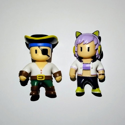 Stumble Guys figures Pirate Seadog (S3) & Streamer Sophia (S2)