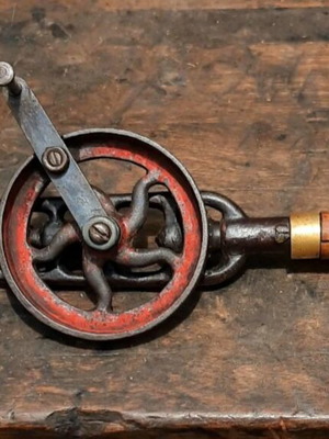 Vintage Millers Falls Hand Drill 35 cm used, collectible