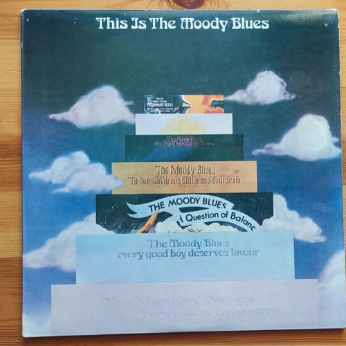 The Moody Blues This Is The Moody Blues double vinyl used, rock