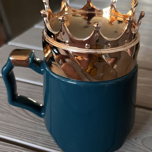 Set of 3 mugs with lids like new
