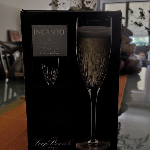 Crystal Champagne Glasses set of 4 like new with packaging