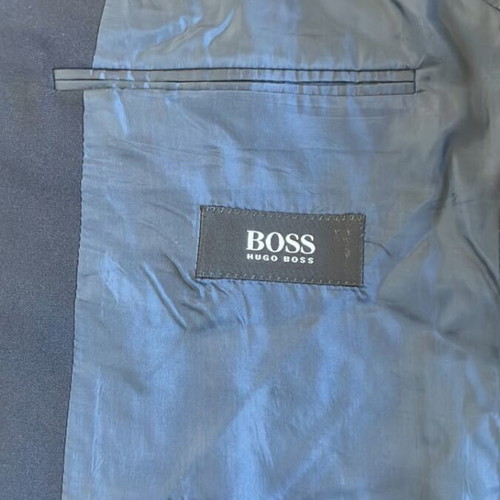 Hugo Boss men's wool suit gray No 50 like new