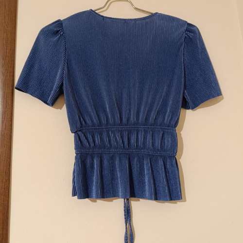 Pink Woman blouse blue, like new, size XS