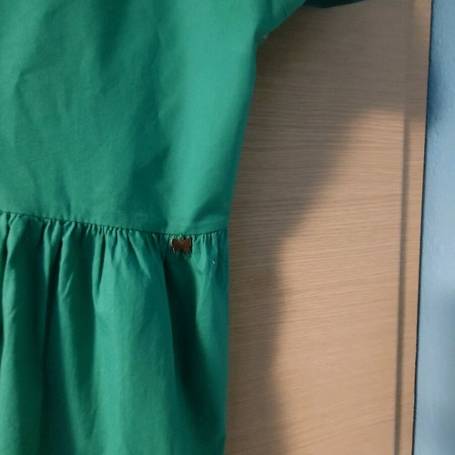 Regalinas green blouse new, poplin, empire line with open back