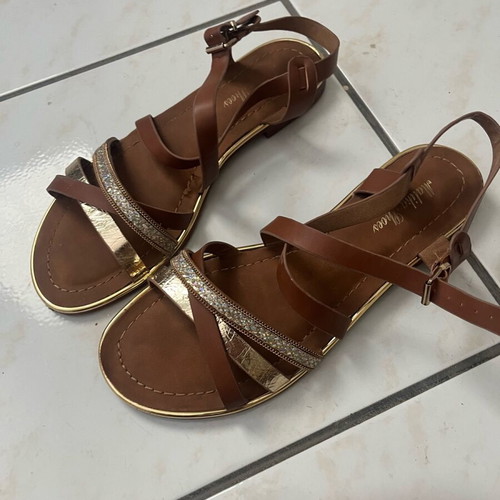 Malika sandals used, size 39, beige
