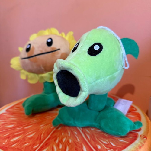 Σετ λούτρινα Plants vs Zombies Sunflower και Peashooter σαν καινούργιο