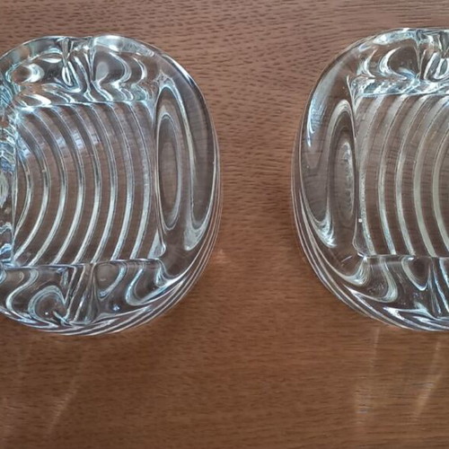 Glass ashtrays like new, dimensions 15×12cm