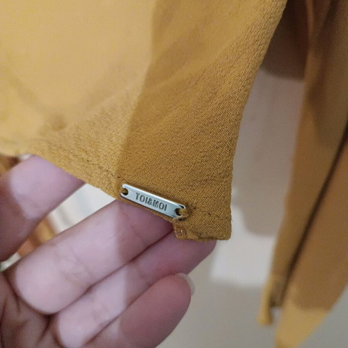Toi&Moi blouse large yellow like new with side zipper