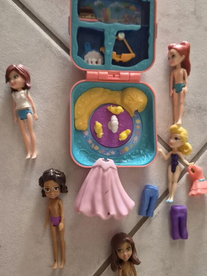 Polly Pocket Hidden Hideouts Mermaid Cove playset with dolls