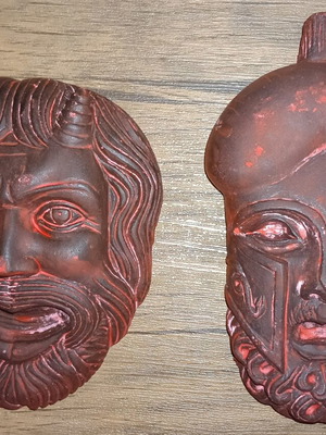 Ceramic hanging masks set of 3 like new