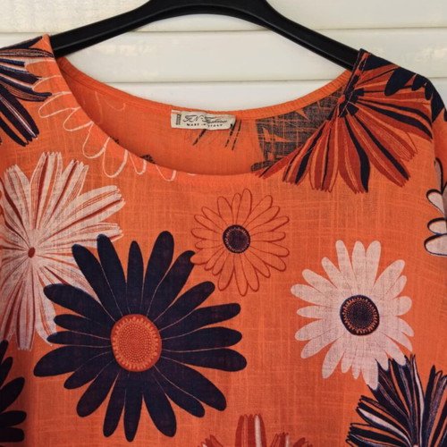 Floral Cotton T-shirt L-XL like new, orange