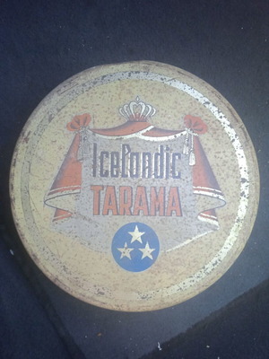 Vintage metal tarama box from Iceland used