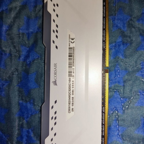 Corsair Vengeance Pro 8GB DDR4 RAM 3200MHz CL16 with ARGB lighting
