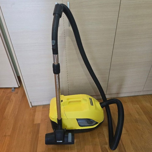 Karcher DS 6 electric water vacuum 650W used, 2lt tank, yellow
