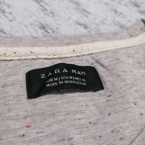 Zara tshirt gray with pocket size M used