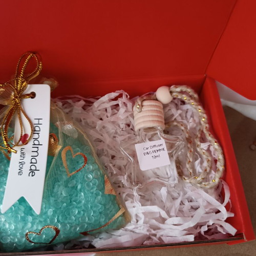 Aromatic Gift Set with 50g Scented Pearls and 10ml Car Diffuser