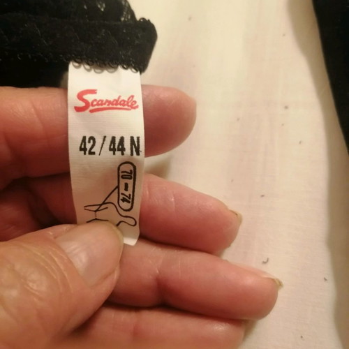 Scandal garters used, French origin