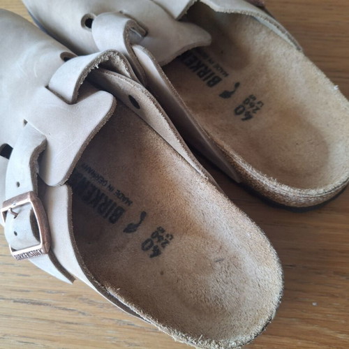 Birkenstock clogs like new, size 40, beige