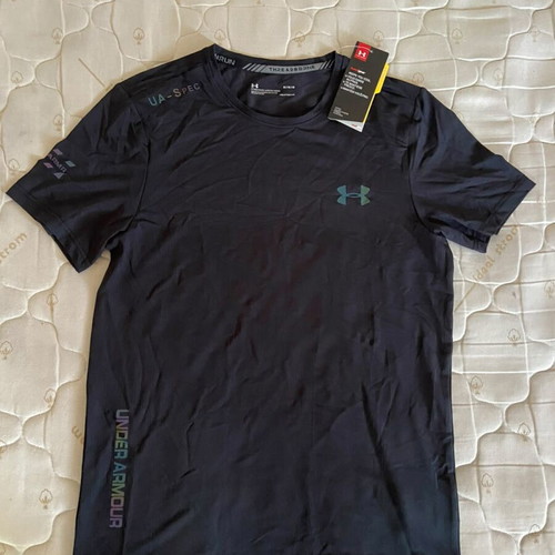 Under Armour sporty men's set with t-shirt and shorts