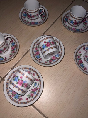 Set of 6 vintage cups like new, porcelain