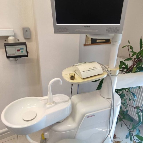 Dental equipment Anthos A3 plus with compressor used