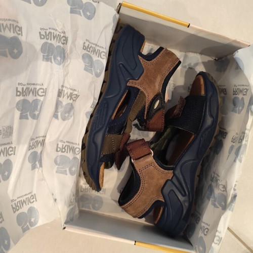 Primigi children's leather sandals size 28 new, blue and brown