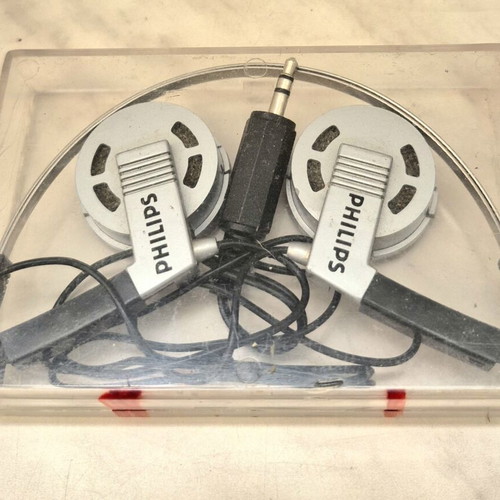 Philips vintage foldable headphones with case used