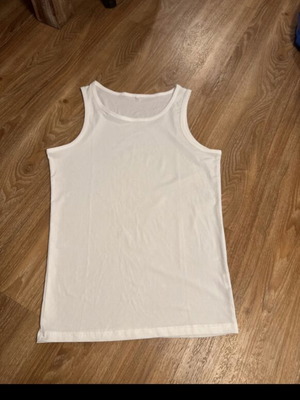 White sleeveless shirt, size M