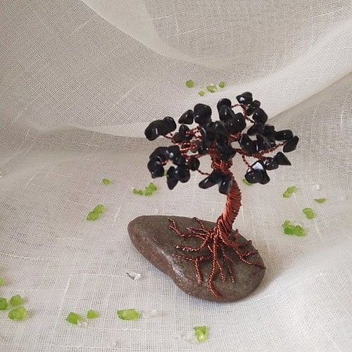 Wire miniature tree new with obsidian