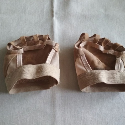 Bloch Foot Thong III used modern dance shoes S0675L