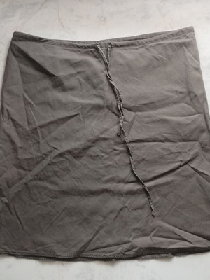 Linen brown skirt used, size XL