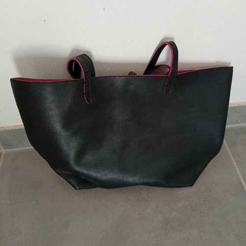 Achilleas shoulder bag new, black and fuchsia