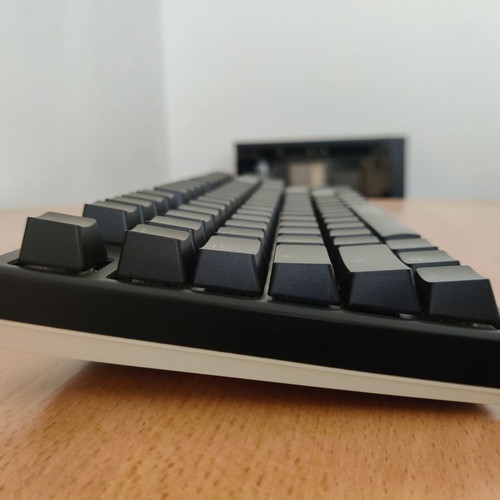 Ducky One 2 TKL RGB mechanical keyboard like new, Cherry MX Brown