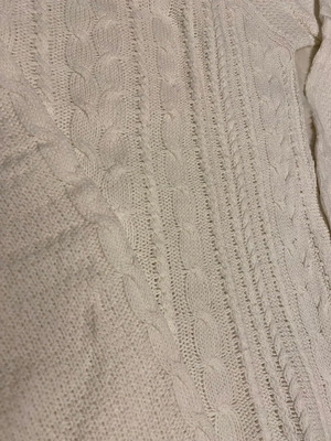Stradivarius white knitted sweater size S used