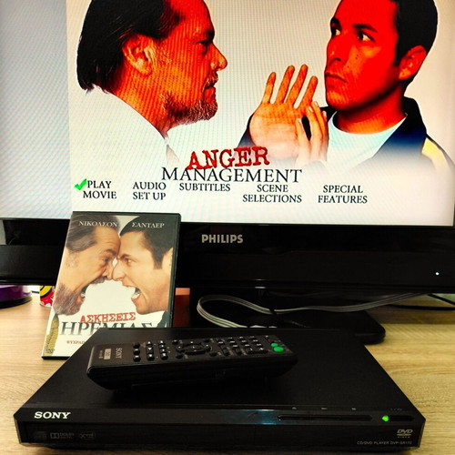 Sony DVD player DVP-SR170 like new with remote